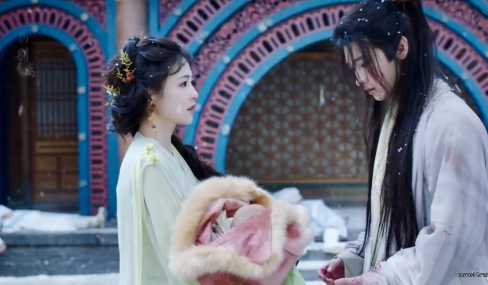 Сцена из исторической драмы с двумя персонажами на снегу