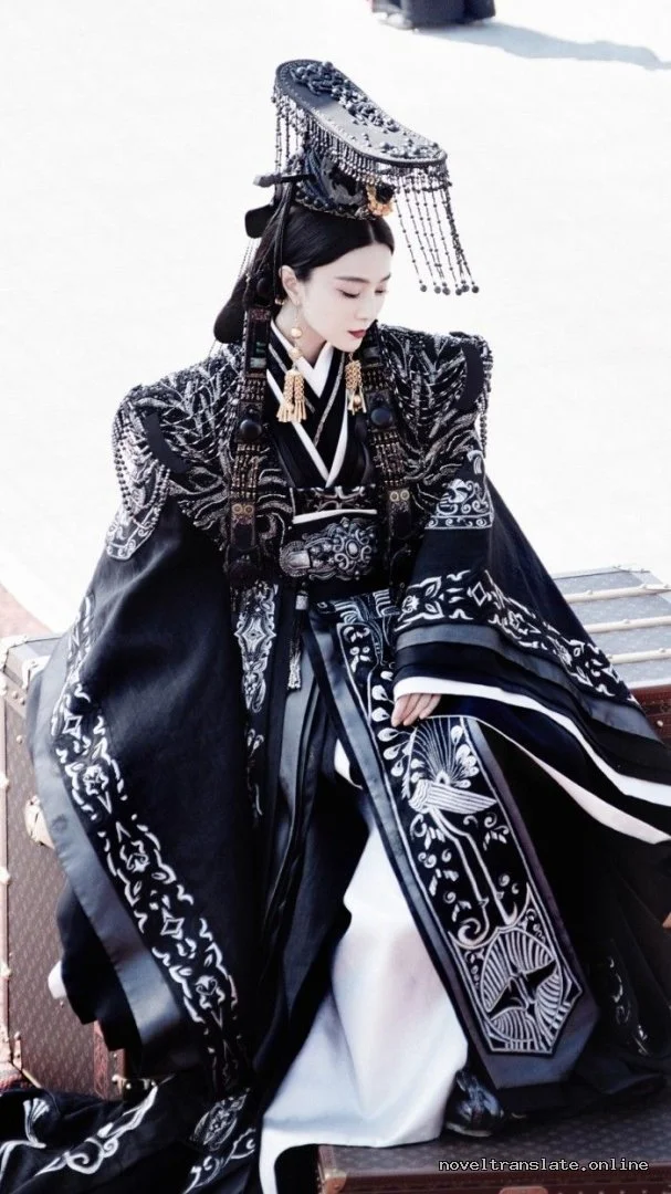 Искусственный интеллект создал изображение в традиционном азиатском костюме